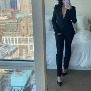 Hugo Boss women's suit (black)